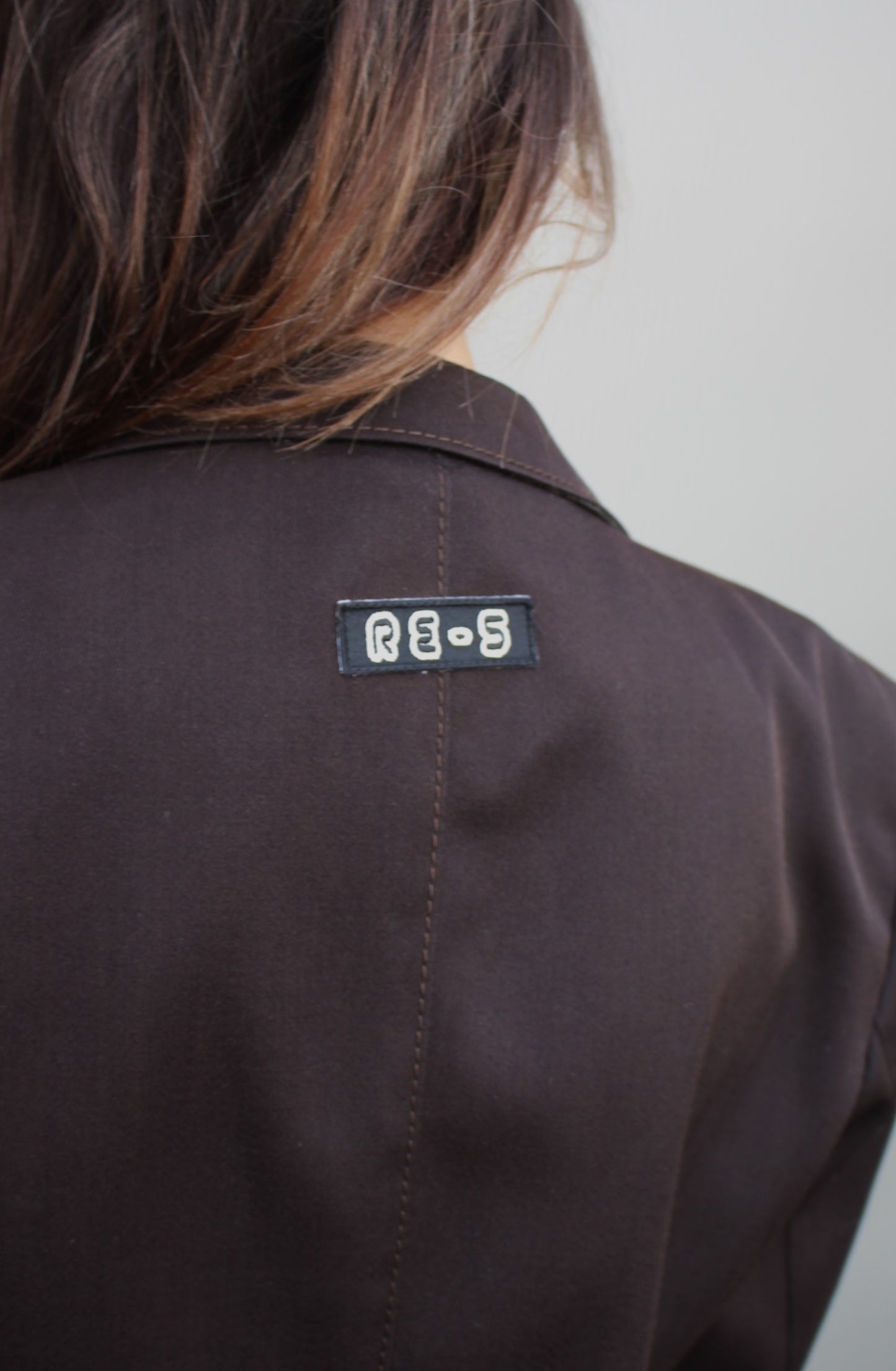 RE-CROPPED HOODED DARK BROWN (XS-L)