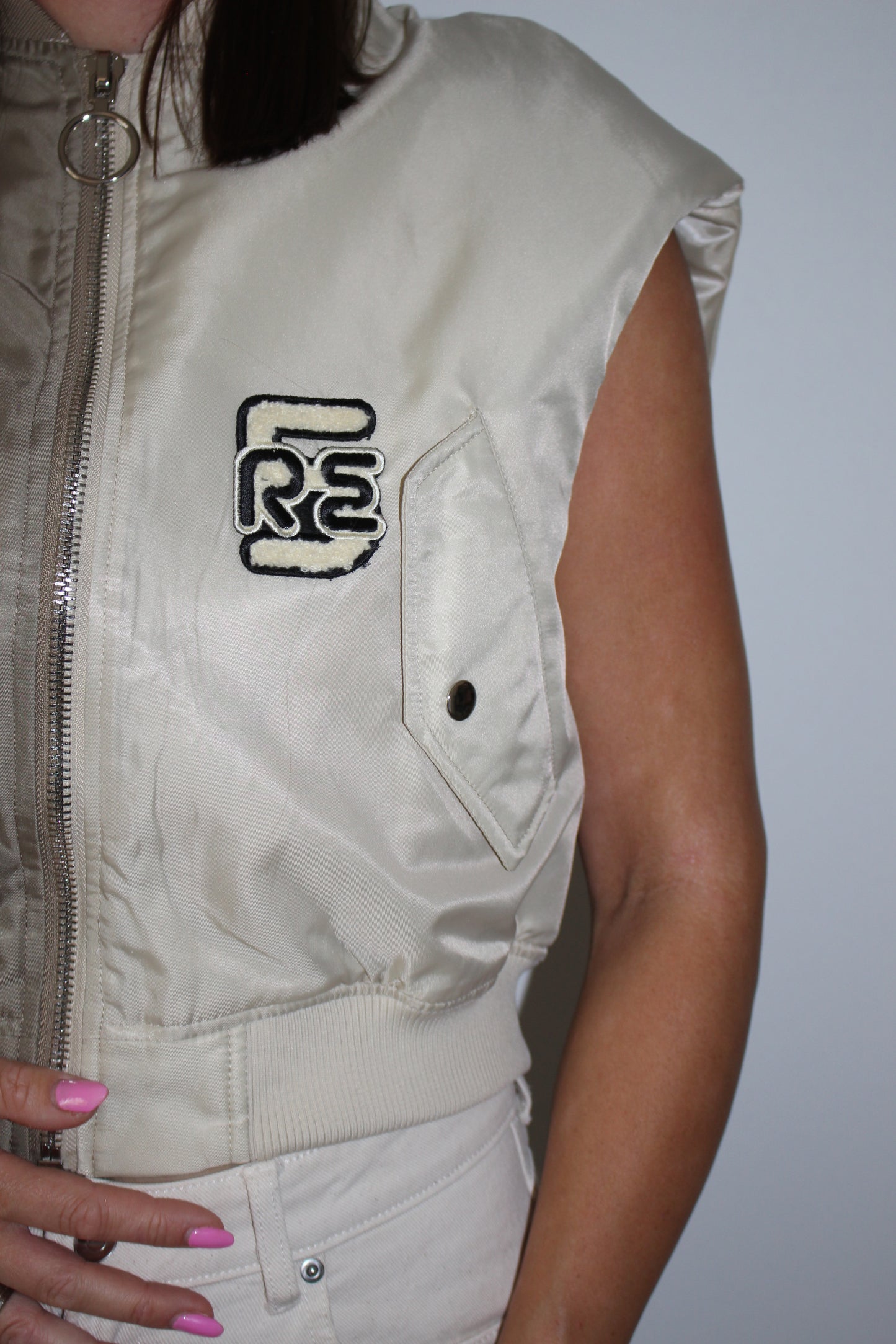 RE-SLEEVELESS BOMBER JACKET TAUPE-CREAM (S-XL)