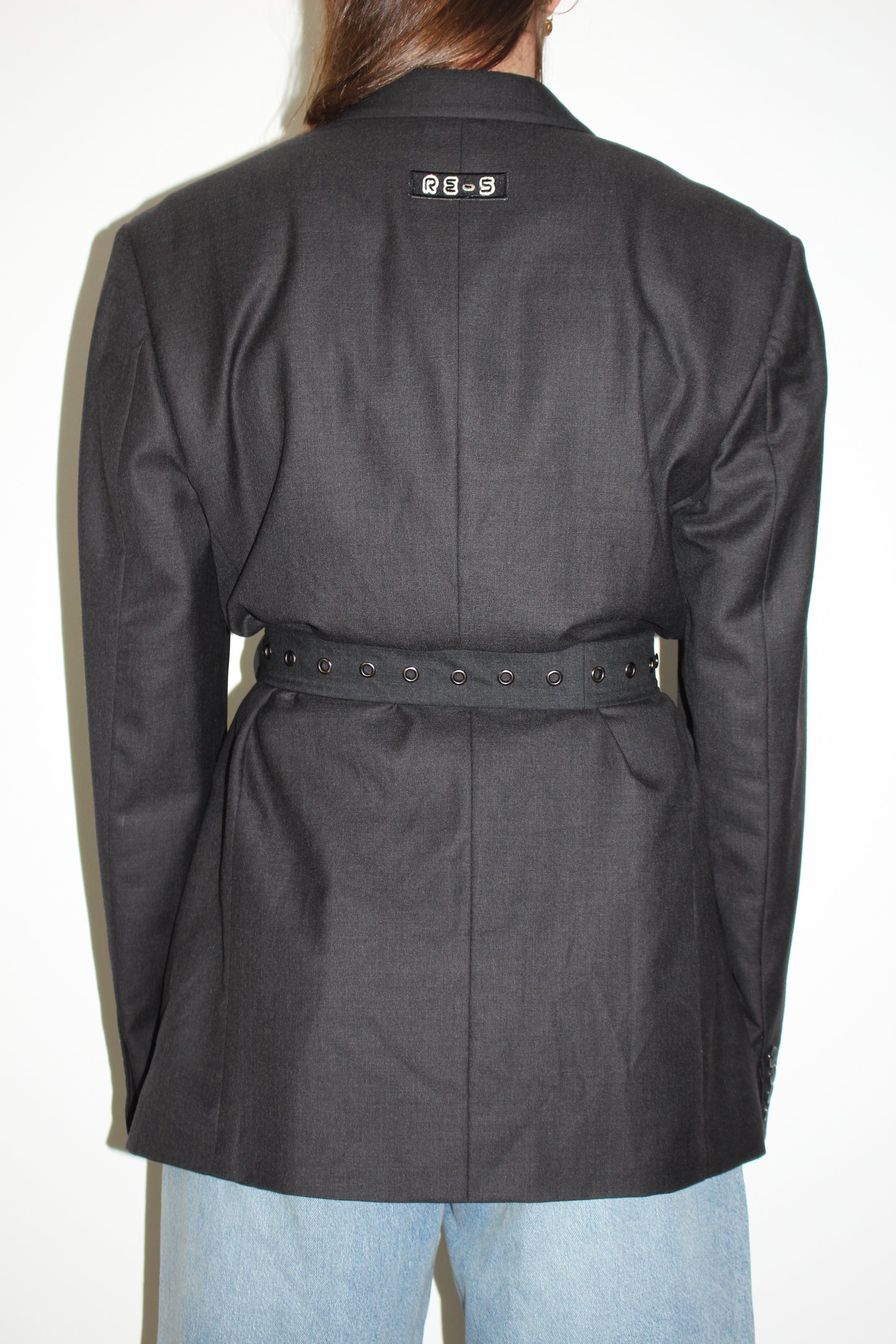 RE-BELTED BLAZER DARK GREY (S-XL)